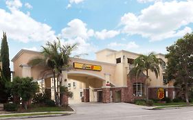 Super 8 by Wyndham Torrance Lax Airport Area